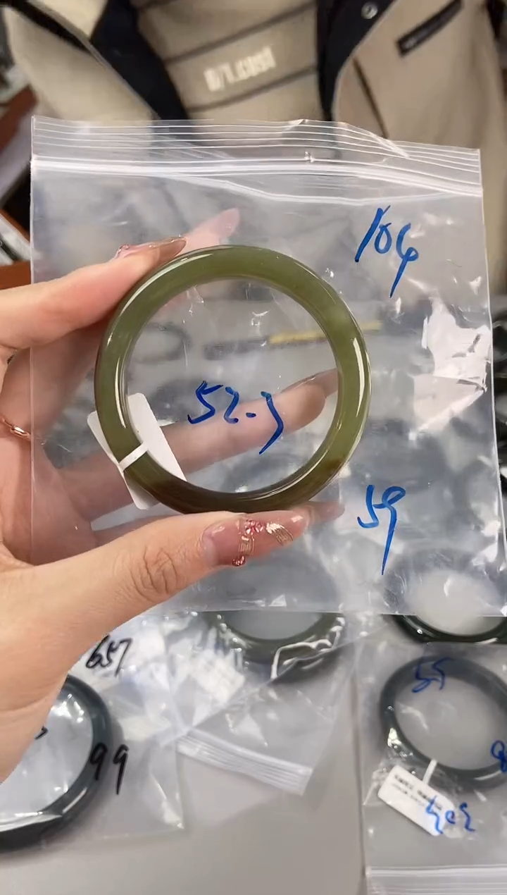 【闪购商品】和田玉手镯未镶嵌和田玉手镯104