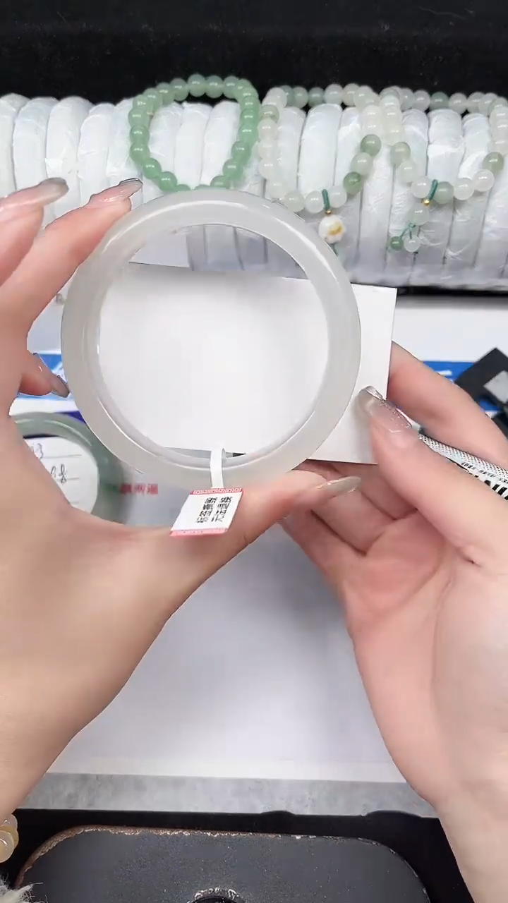 未镶嵌手镯石英质玉224-65/66