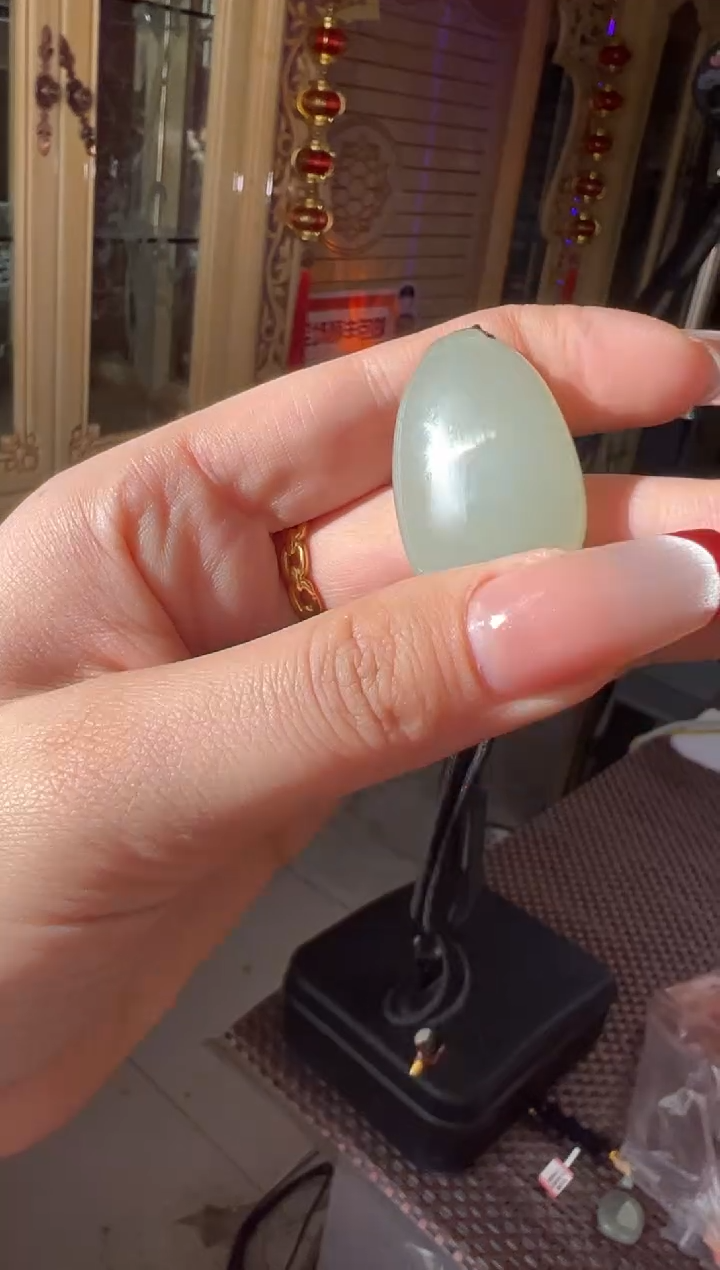 【闪购商品】和田玉吊坠(赠链)未镶嵌且末料青白玉无事牌