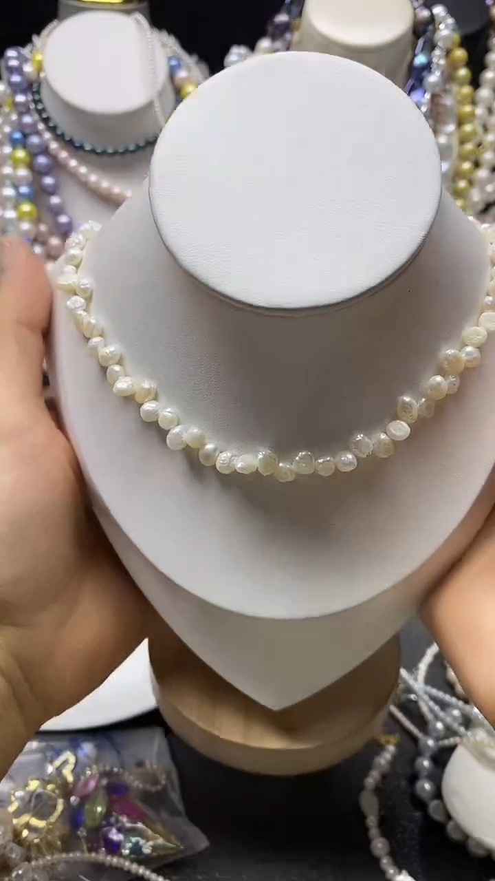 颈饰未镶嵌淡水珍珠多人