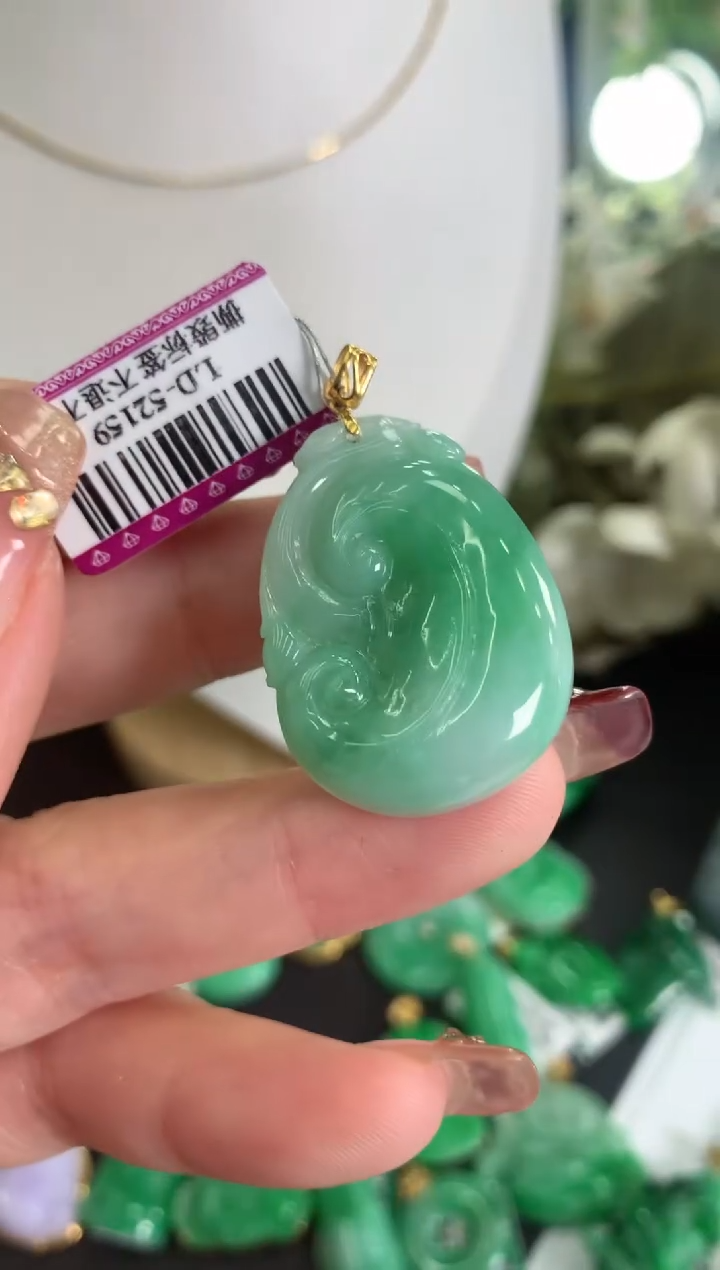【闪购商品】翡翠吊坠(不含链)18K金镶嵌挂件