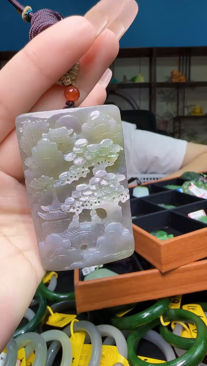 颈饰未镶嵌和田玉1