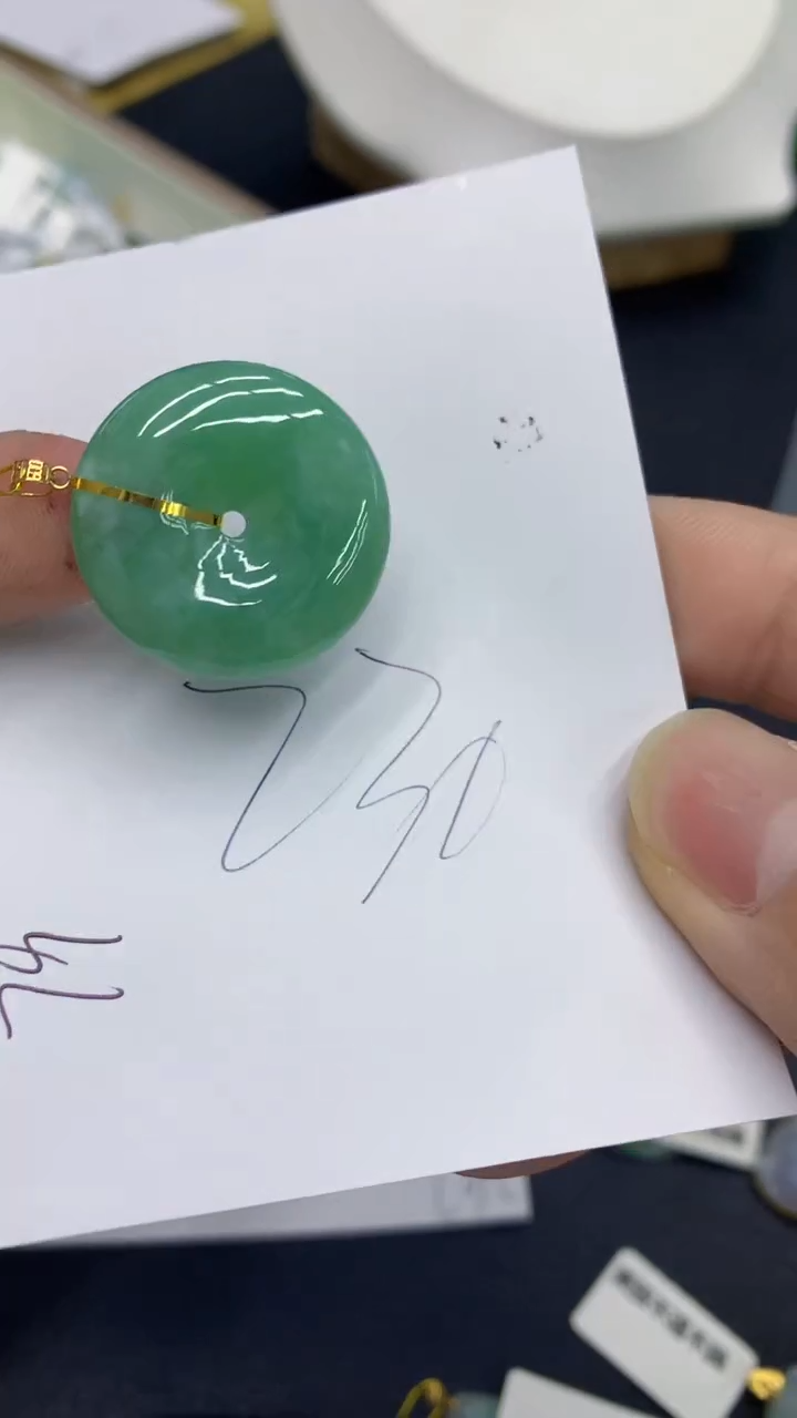 【闪购商品】翡翠颈饰18K金镶嵌号链接1111111111