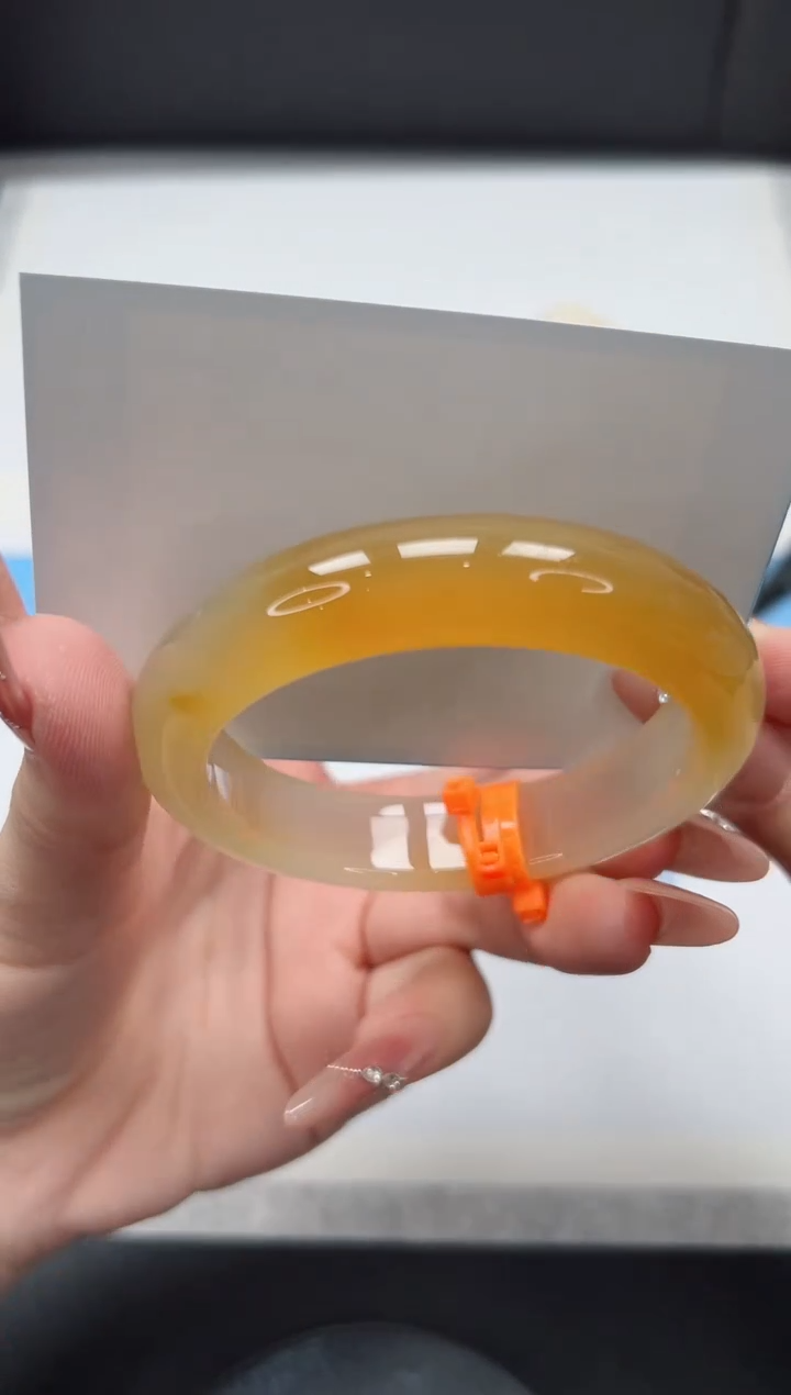 【闪购商品】石英质玉手镯未镶嵌99/香槟56.6