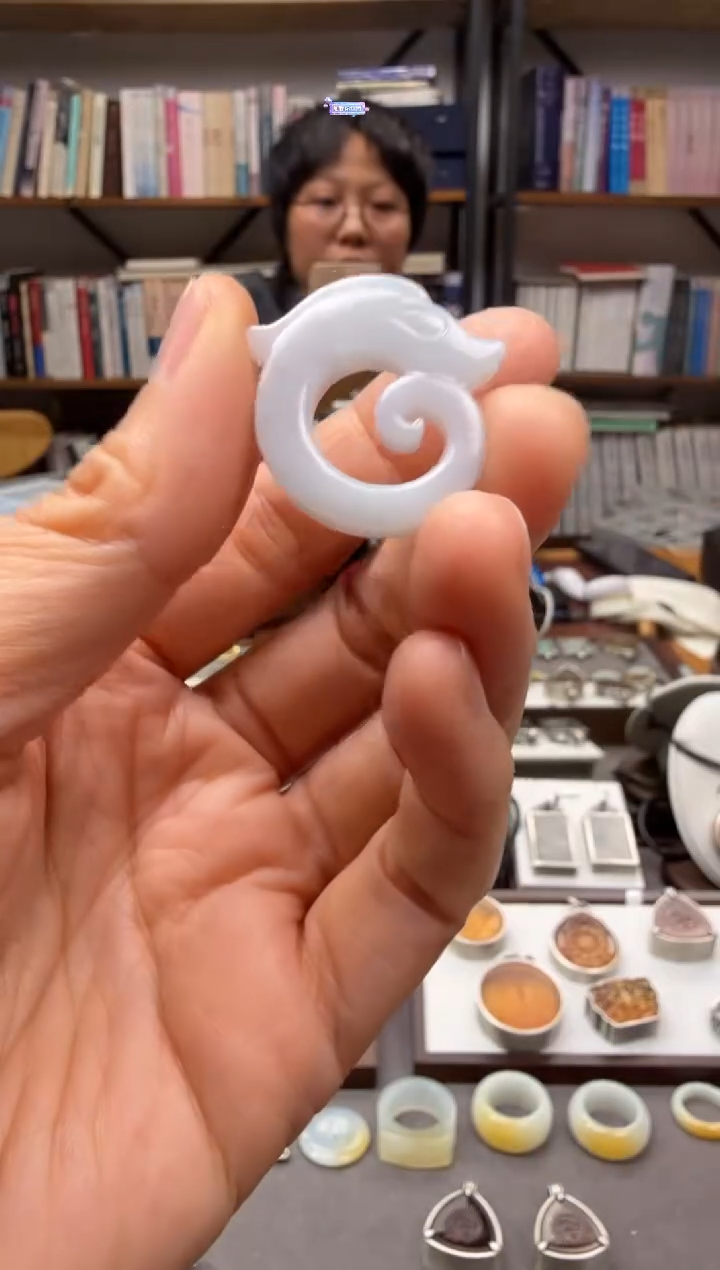 颈饰未镶嵌翡翠配饰2