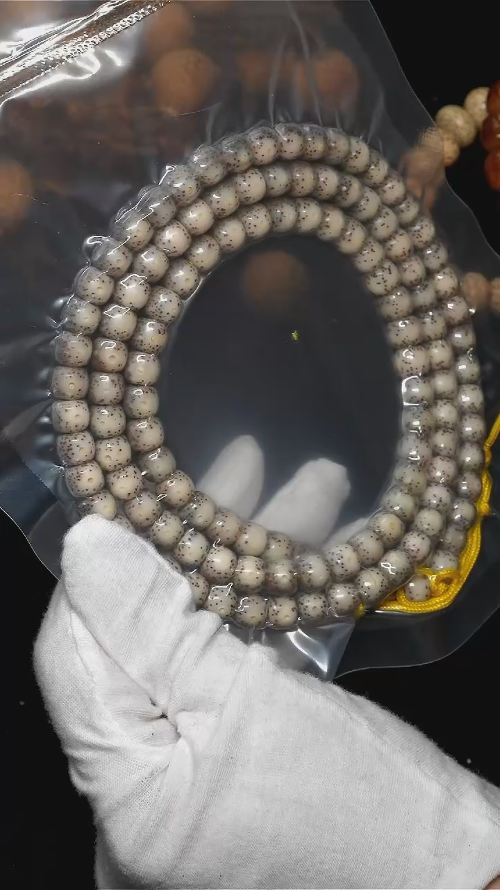 手串星月菩提8*7多圈108多圈大留白-E22-1