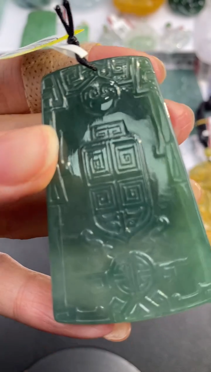 未镶嵌挂件翡翠351861    多人
