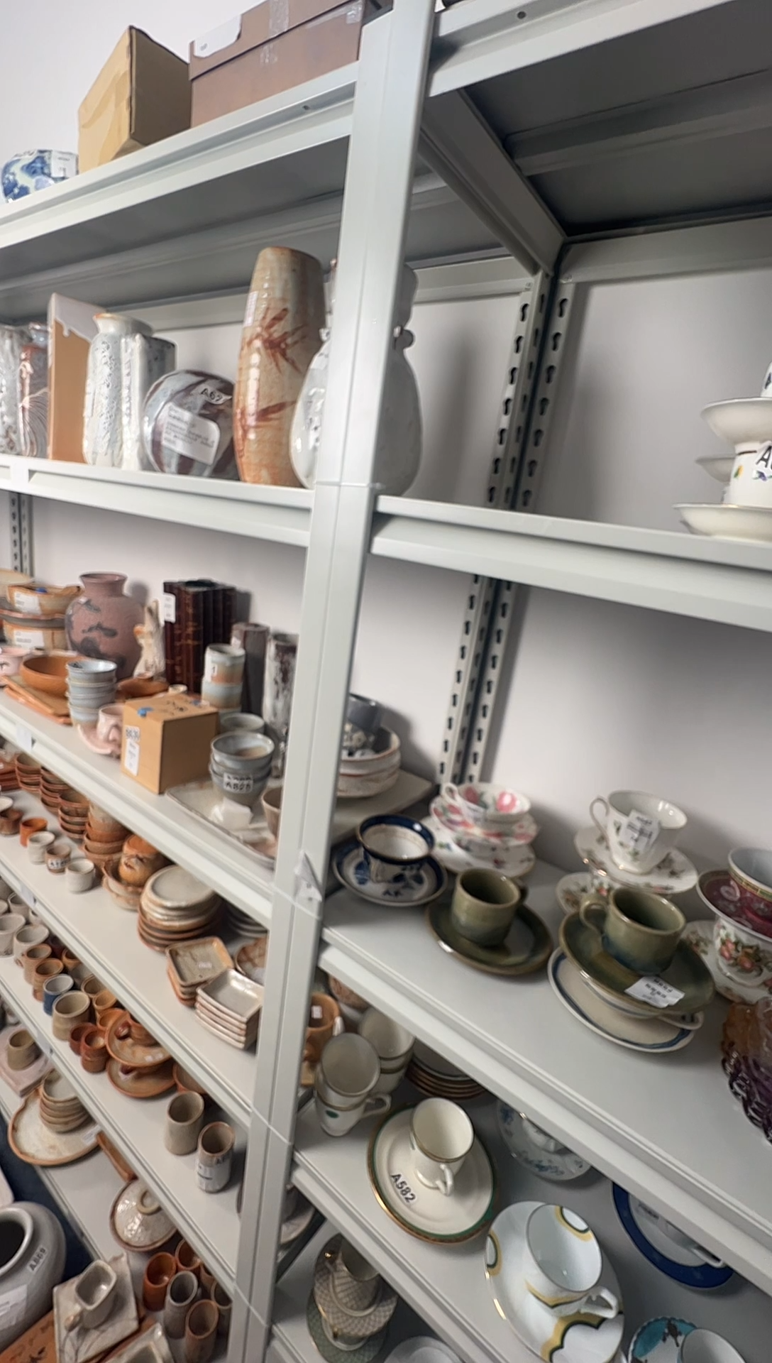 阳****茂深川侧把壶