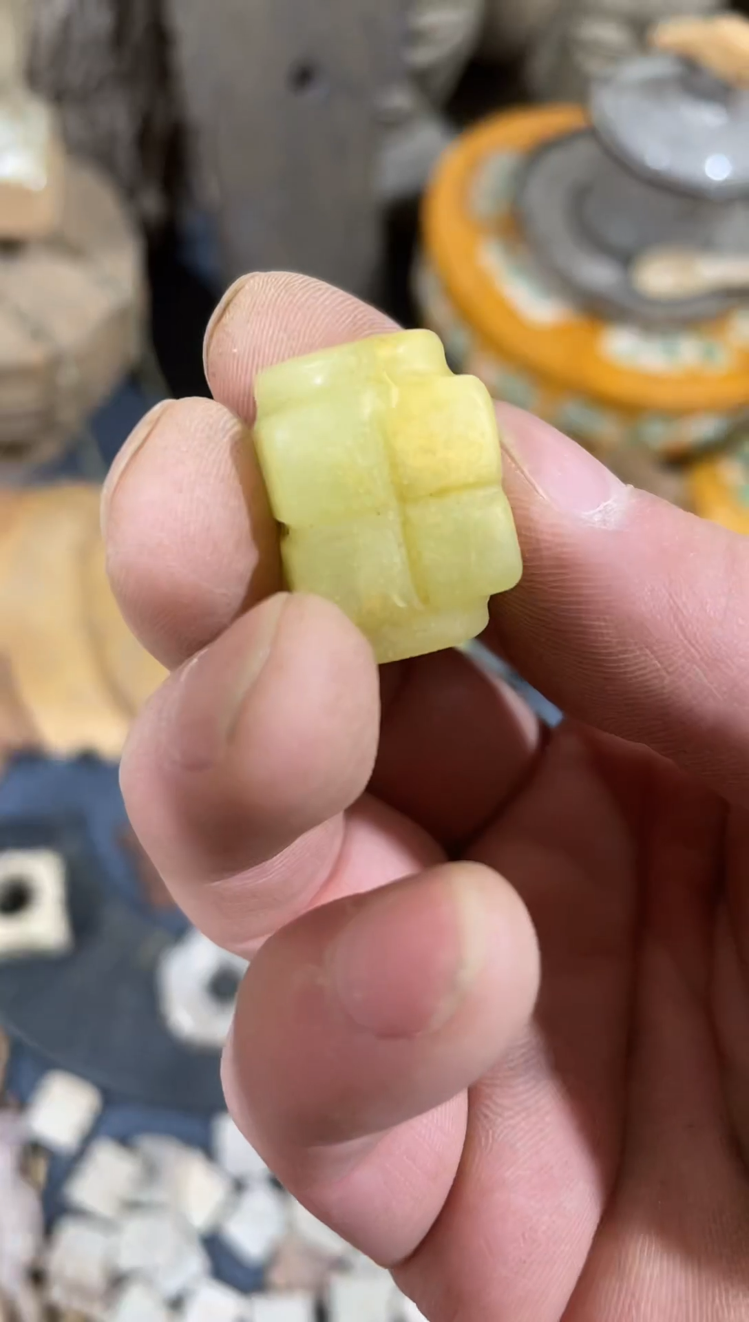 未镶嵌岫岩河磨玉（透闪石质玉）挂件1