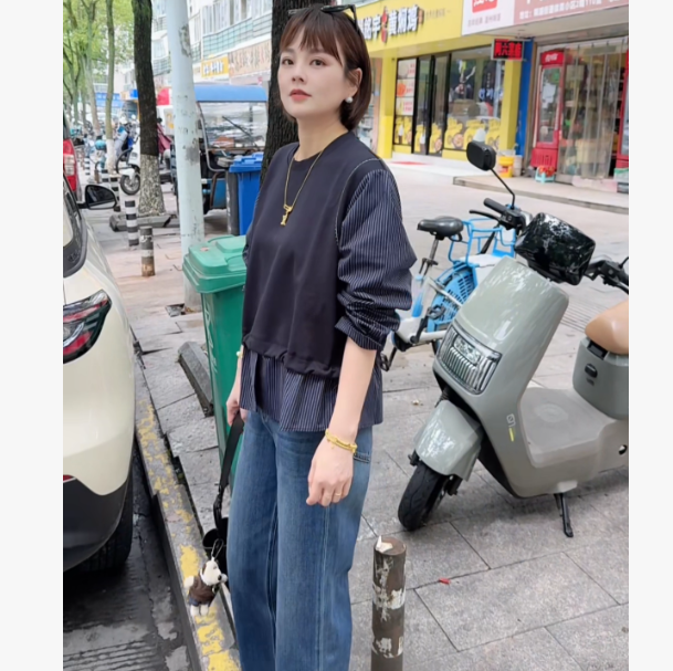秋季新款韩系圆领拼接木耳边竖条纹衬衫女