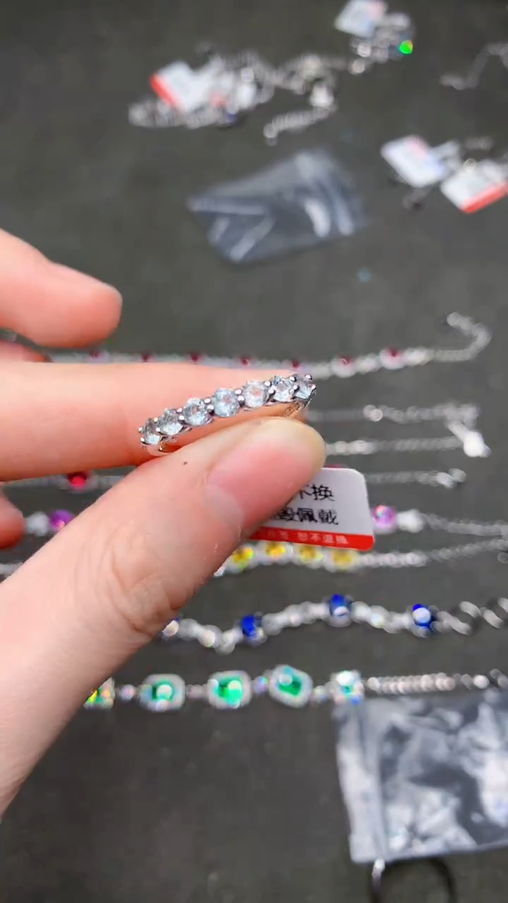 【闪购商品】海蓝宝石戒指银S925镶嵌.......