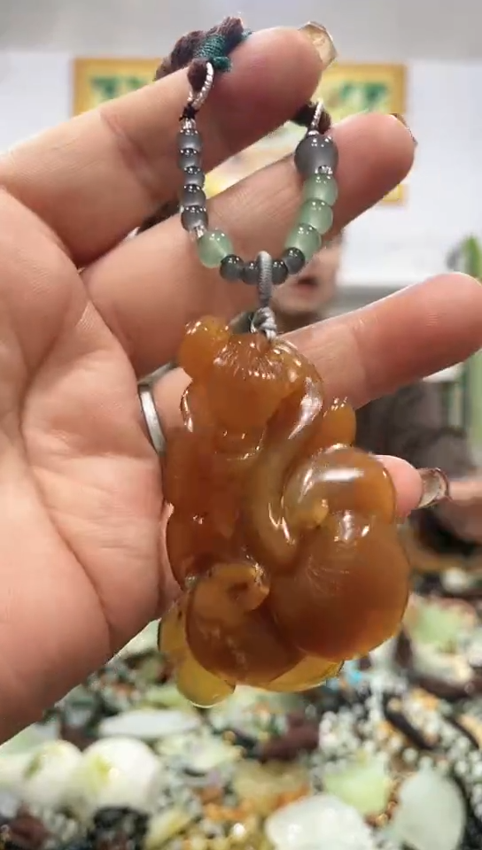 未镶嵌岫玉挂件 