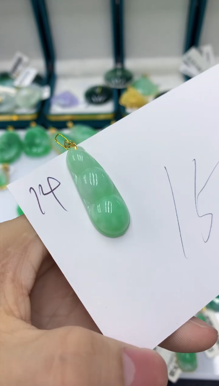 【闪购商品】翡翠颈饰18K金镶嵌1111111111