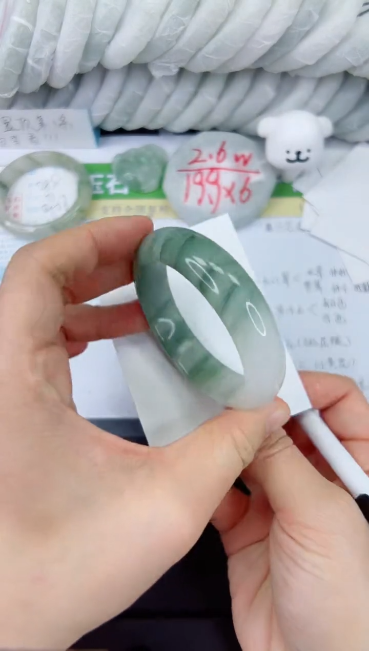 【闪购商品】石英质玉手镯未镶嵌28-54.1