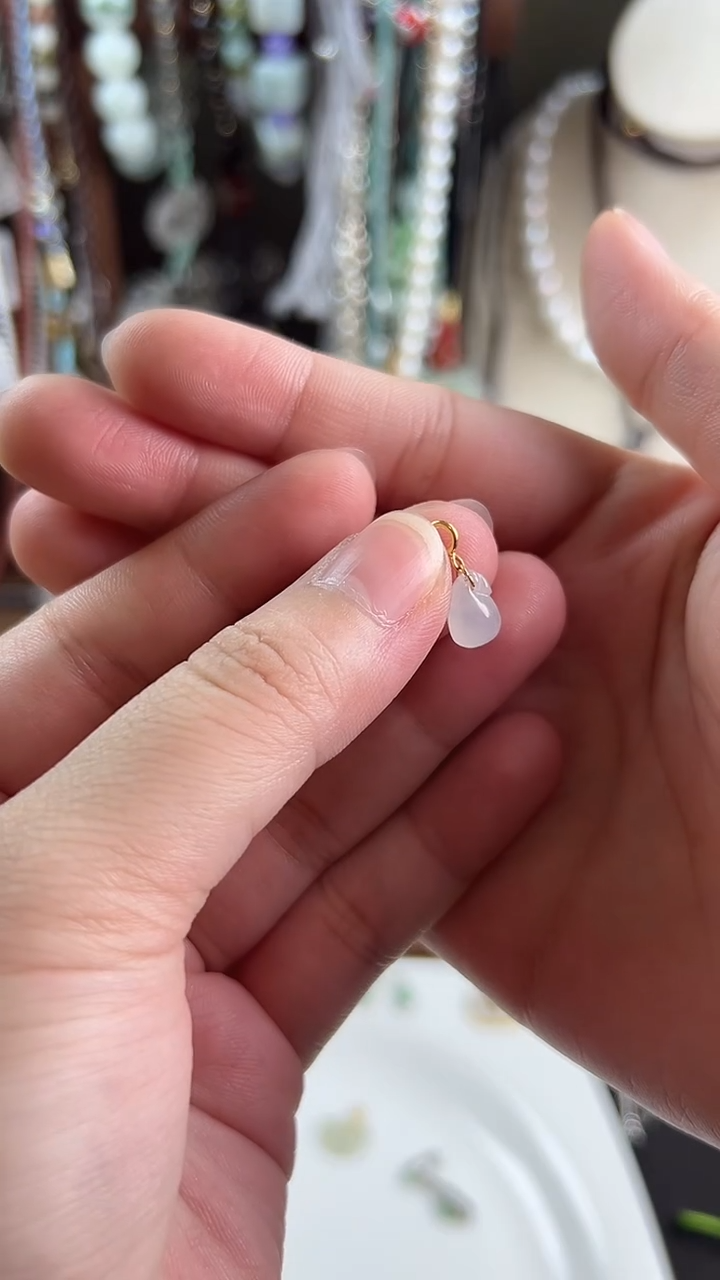 【闪购商品】翡翠颈饰合金小提溜