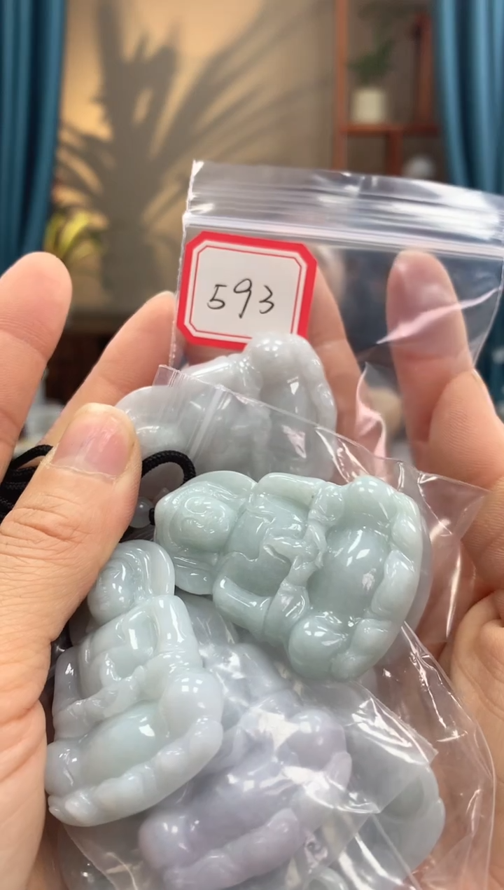 翡翠未镶嵌颈饰观音593 多样性发一件