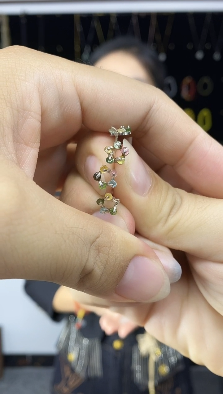 未镶嵌耳饰碧玺碧玺耳钉