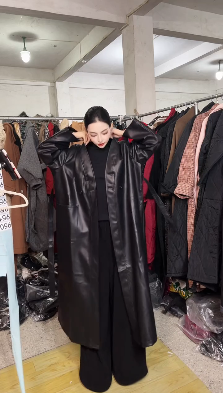 885闪购外套外披马甲打底裤子