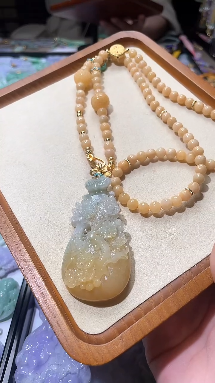 【闪购商品】翡翠颈饰未镶嵌吊坠