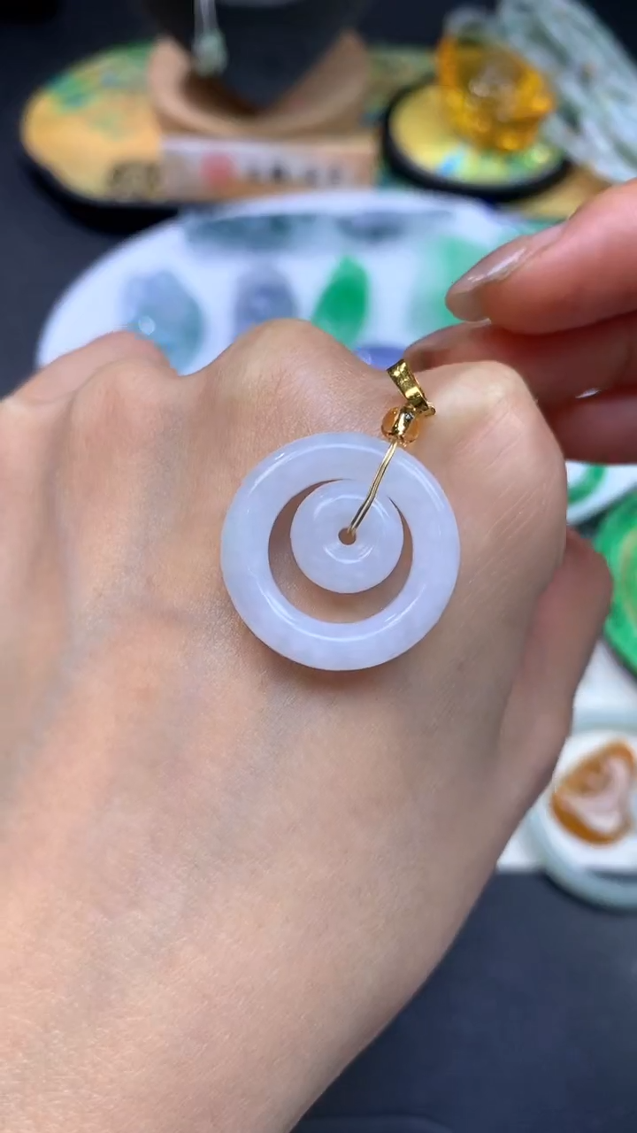 【闪购商品】翡翠颈饰14K金镶嵌翡翠