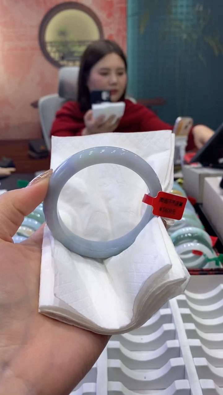 【闪购商品】翡翠手镯未镶嵌多人005499