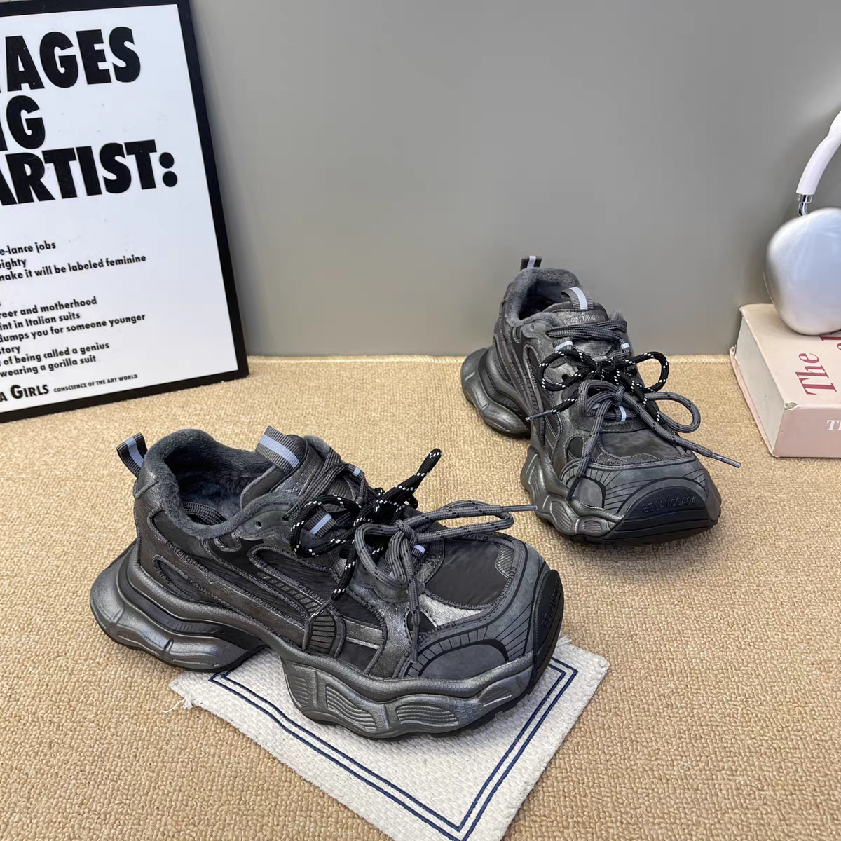 2025秋冬氛围感新款轻奢小众复古重工小方头百搭潮流老爹鞋042015