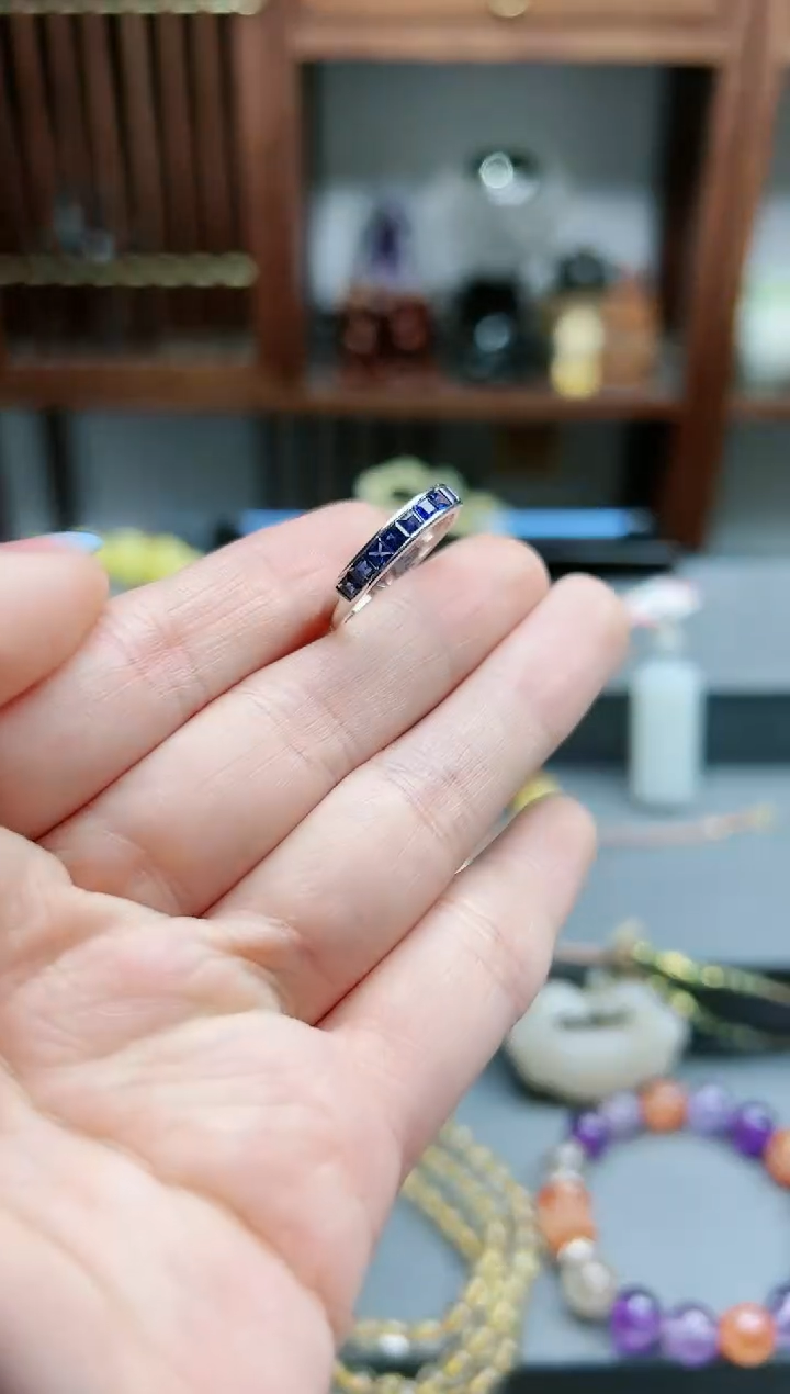 【闪购商品】蓝宝石戒指18K金镶嵌18k金蓝宝石戒指*1 XCZB