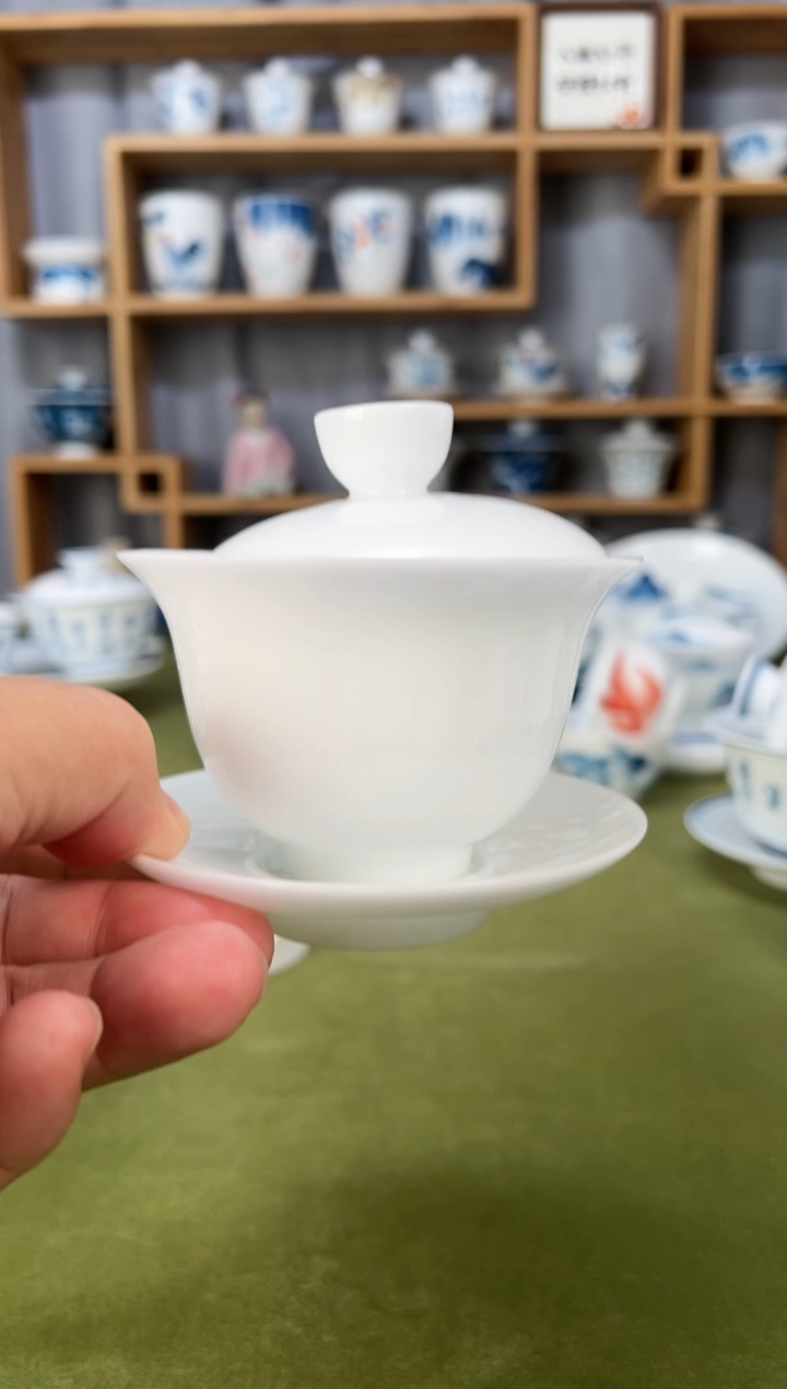 【闪购商品】冰种3.5盖碗1个         