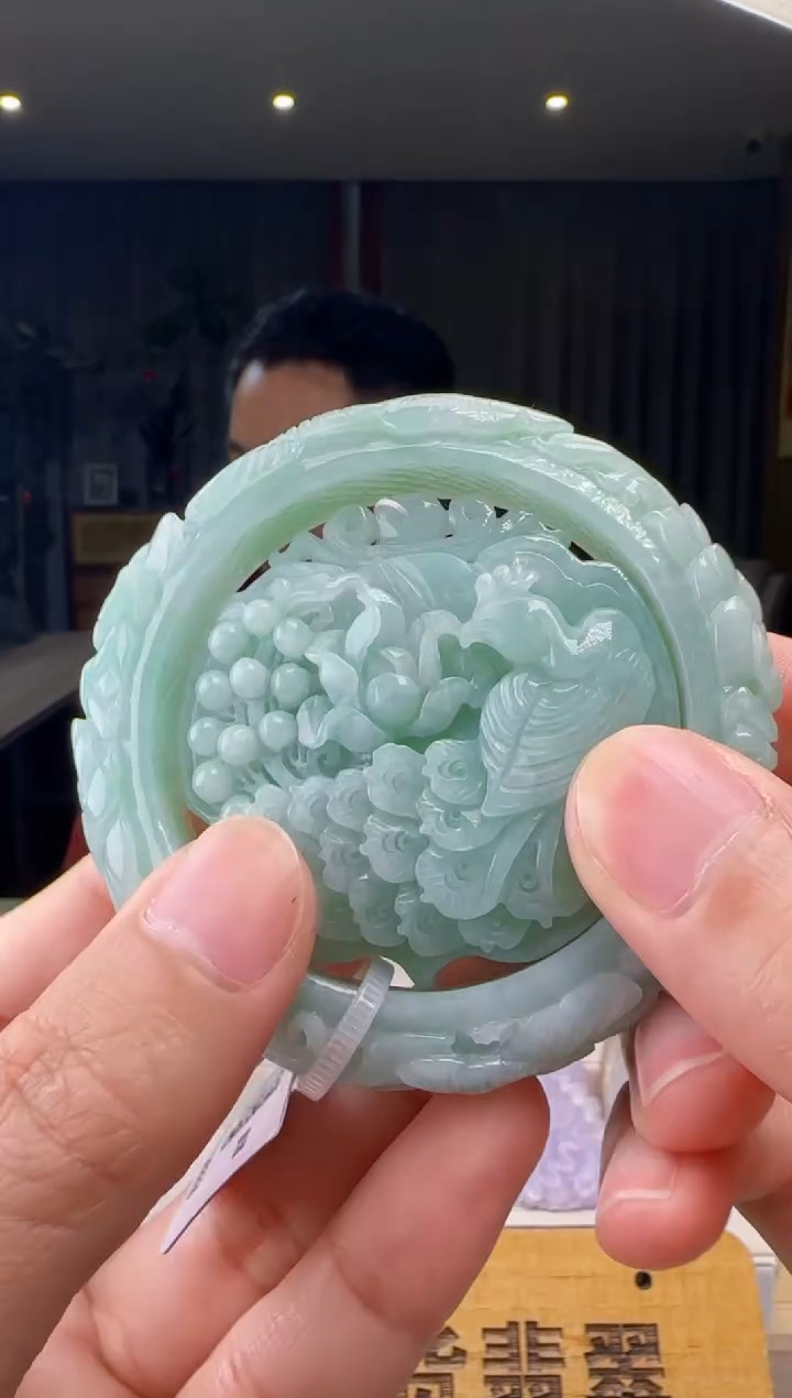 【闪购商品】翡翠未镶嵌手镯一套+底座XM@@960Q7J03335