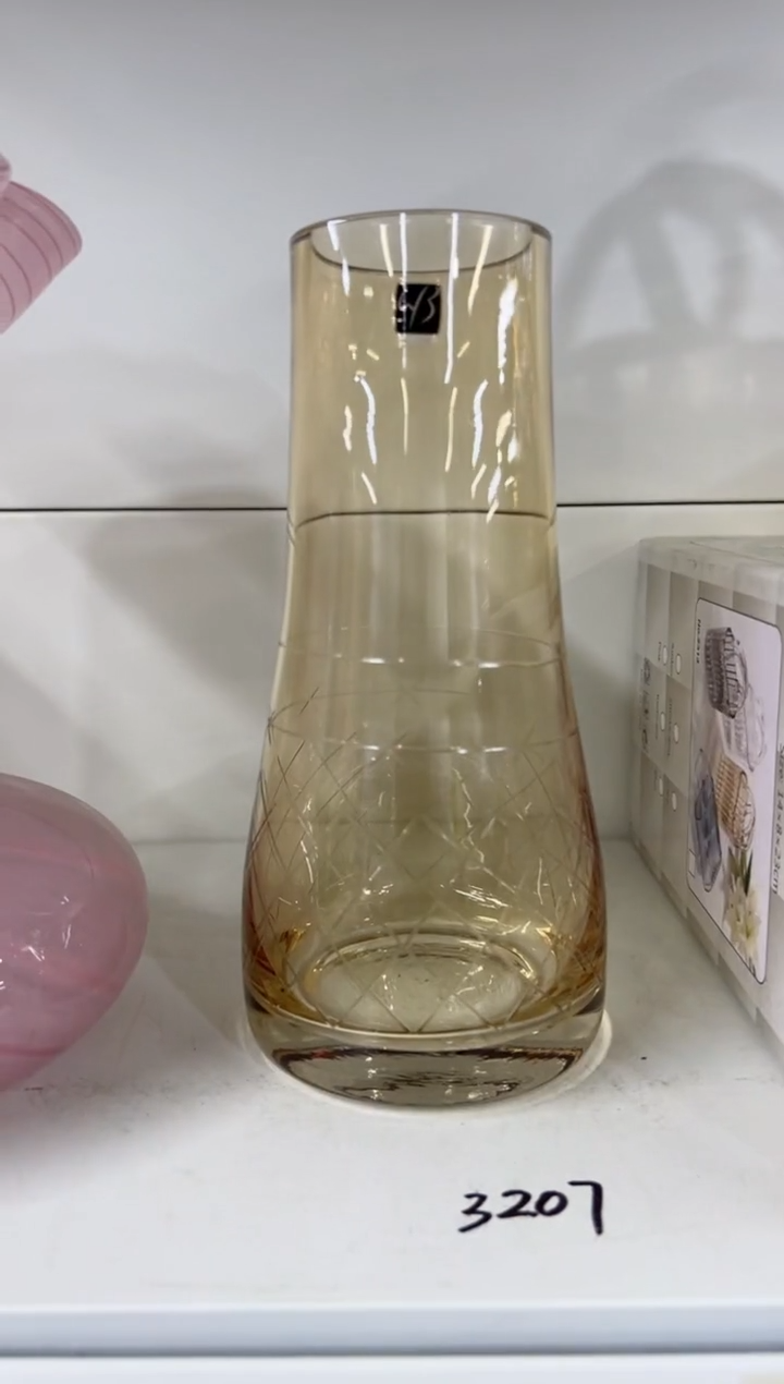 【闪购商品】玻璃2207