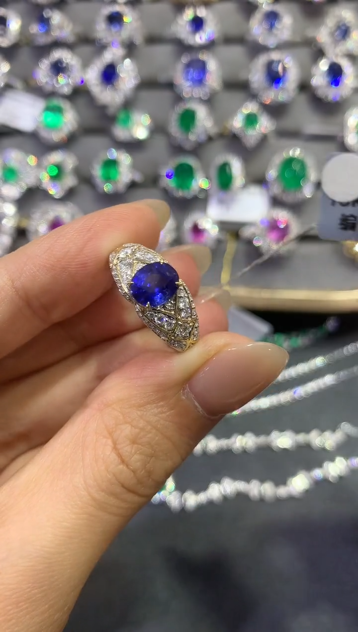 【闪购商品】蓝宝石戒指18K金镶嵌a390
