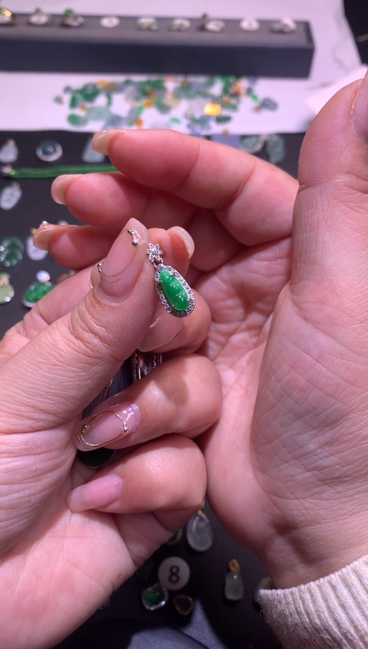 【闪购商品】翡翠吊坠(不含链)银S925镶嵌1