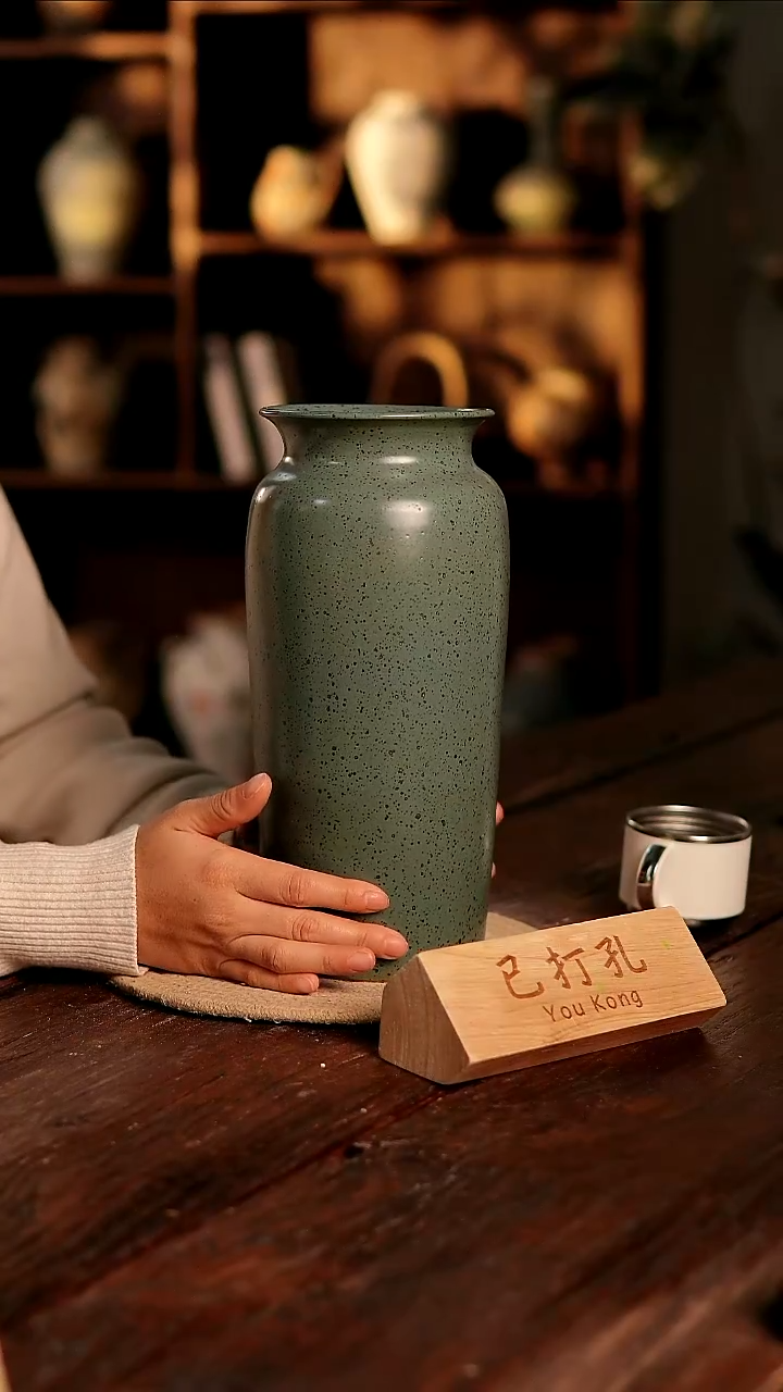 摆件23-62高28口10误差2已打孔瑕疵