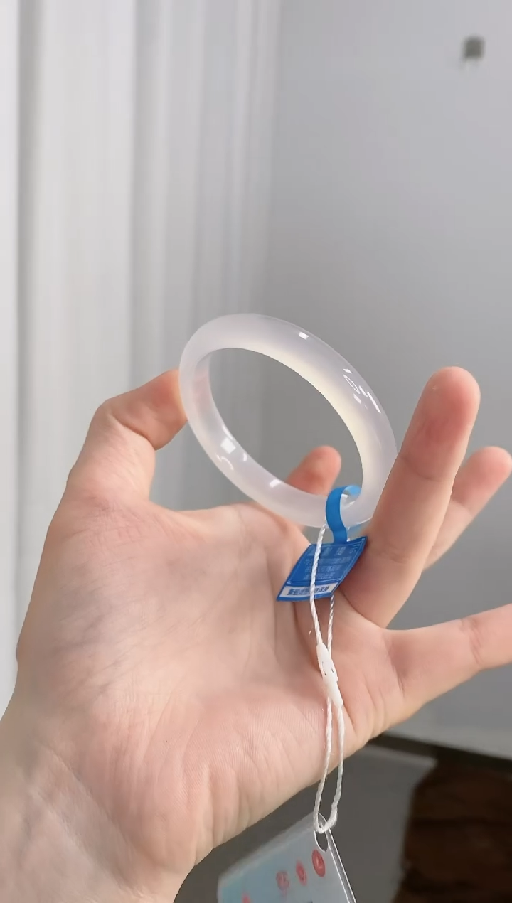 【闪购商品】玛瑙/玉髓手镯未镶嵌54圈