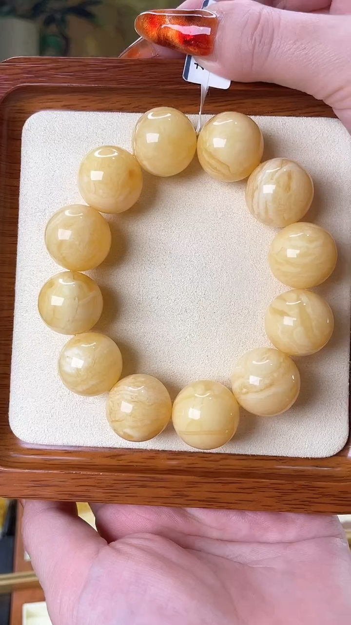 【闪购商品】蜜蜡裸石未镶嵌手串