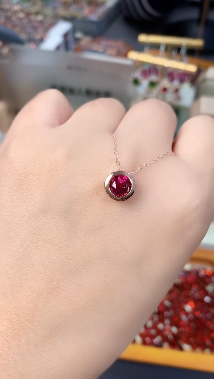 【闪购商品】石榴石吊坠银S925镶嵌天然镁铝