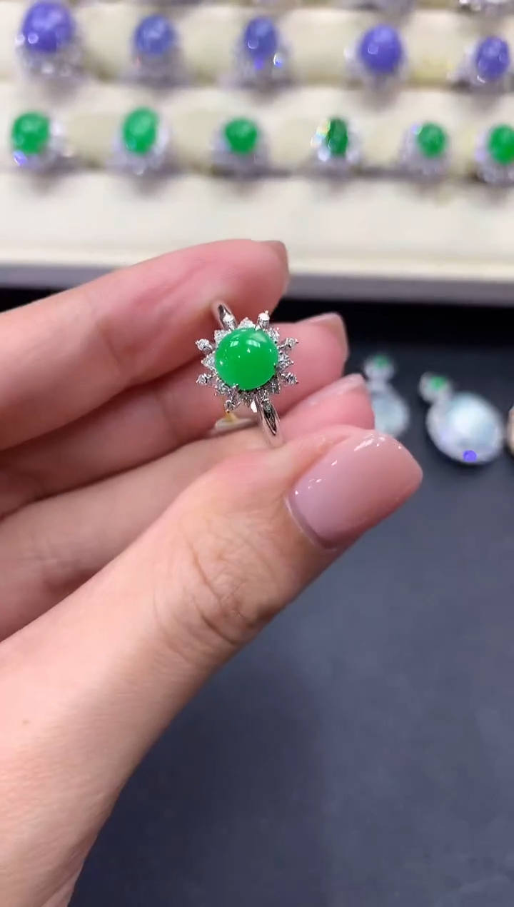 【闪购商品】翡翠戒指18K金镶嵌a71