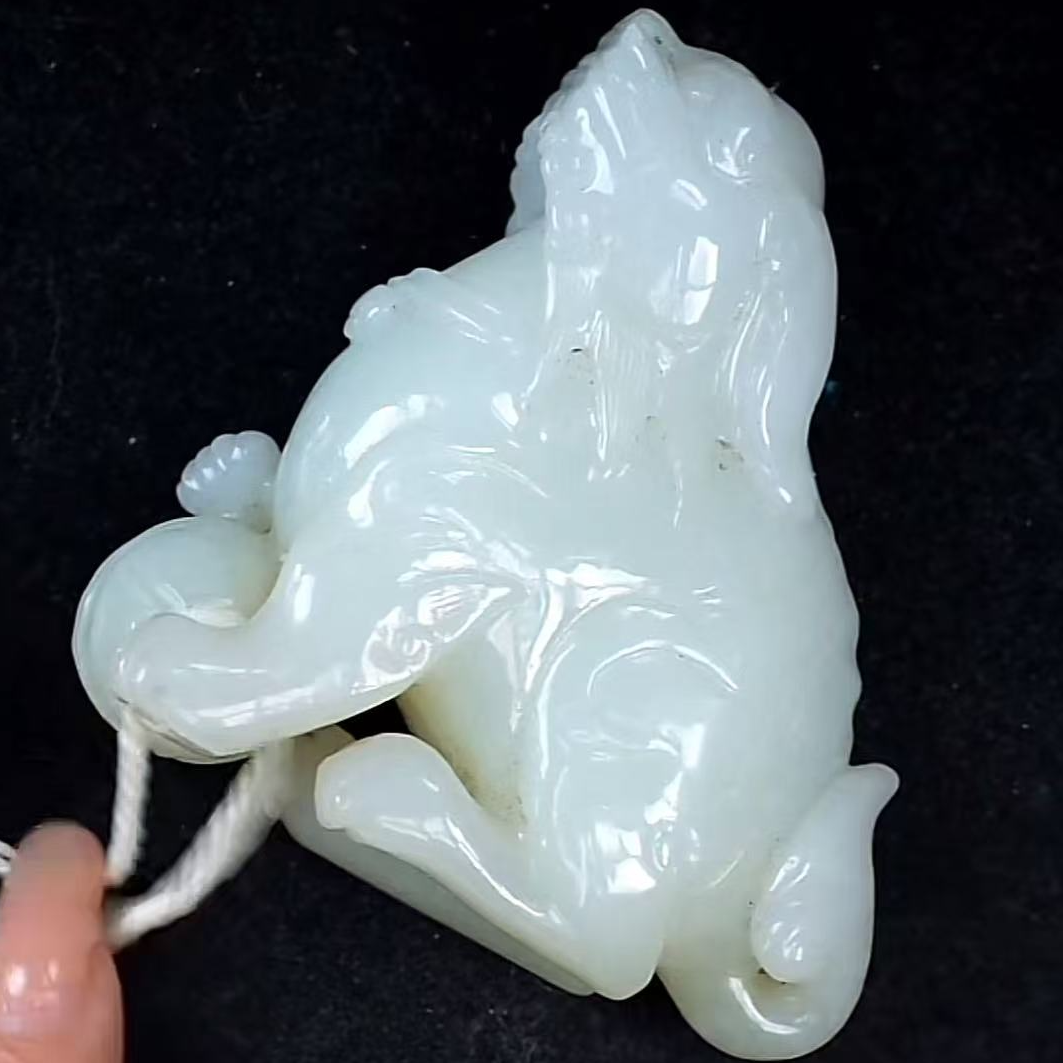 清代和田玉貔貅1