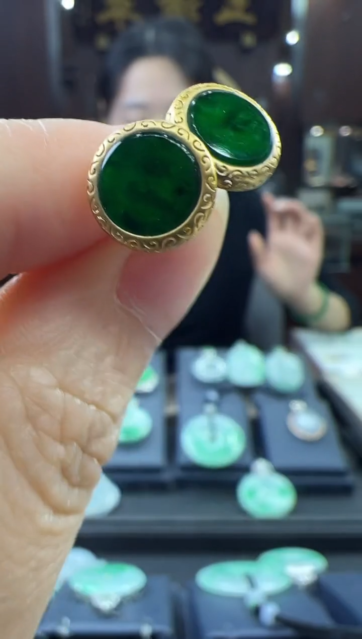 【闪购商品】翡翠耳饰18K金镶嵌耳钉有棉