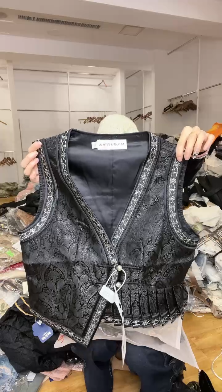 马甲       XL码      115-125斤