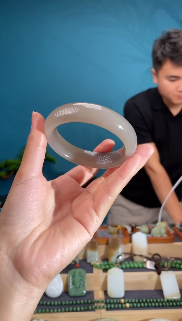 和田玉未镶嵌颈饰1   58