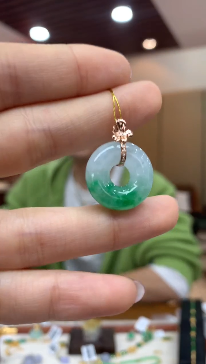 吊坠(不含链)18K金镶嵌翡翠甜甜圈