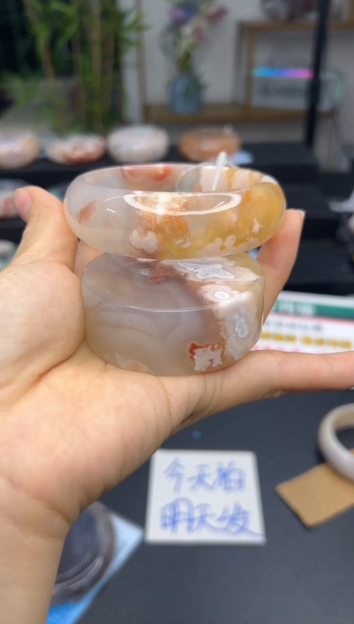 【闪购商品】石英质玉手镯合金A832(60圈赠送镯心)