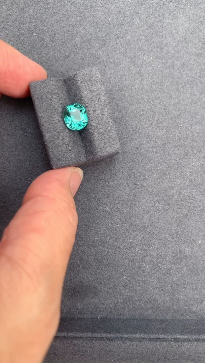 【闪购商品】碧玺裸石未镶嵌2.7ct绿碧玺