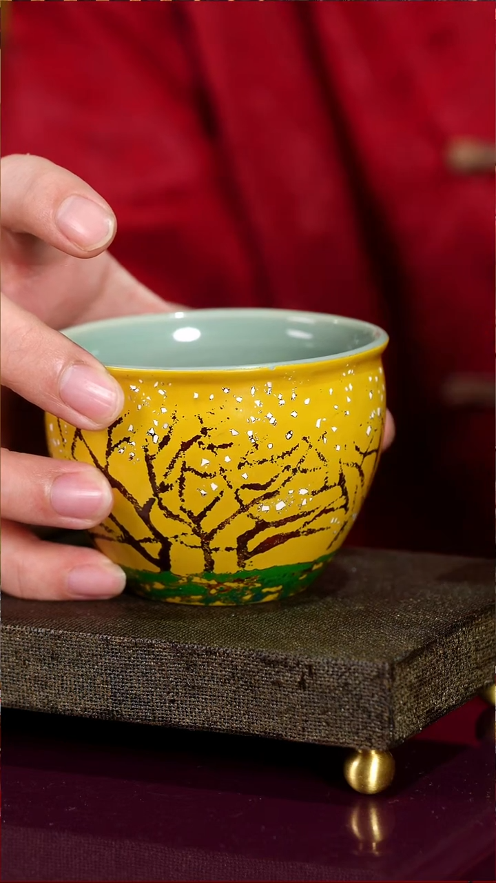 用****7蛋壳镶嵌奶黄色缸型主人杯-太古大漆