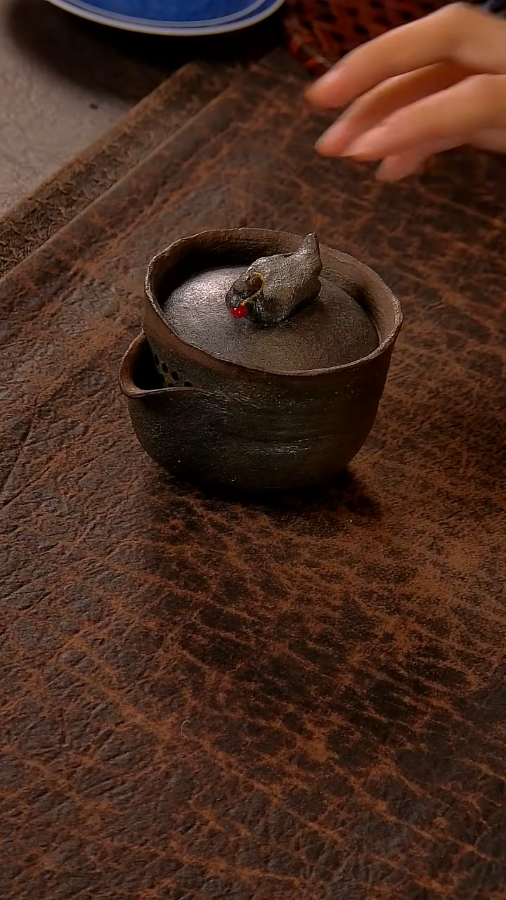 【闪购商品】杯柴烧紫砂手抓壶小天鹅