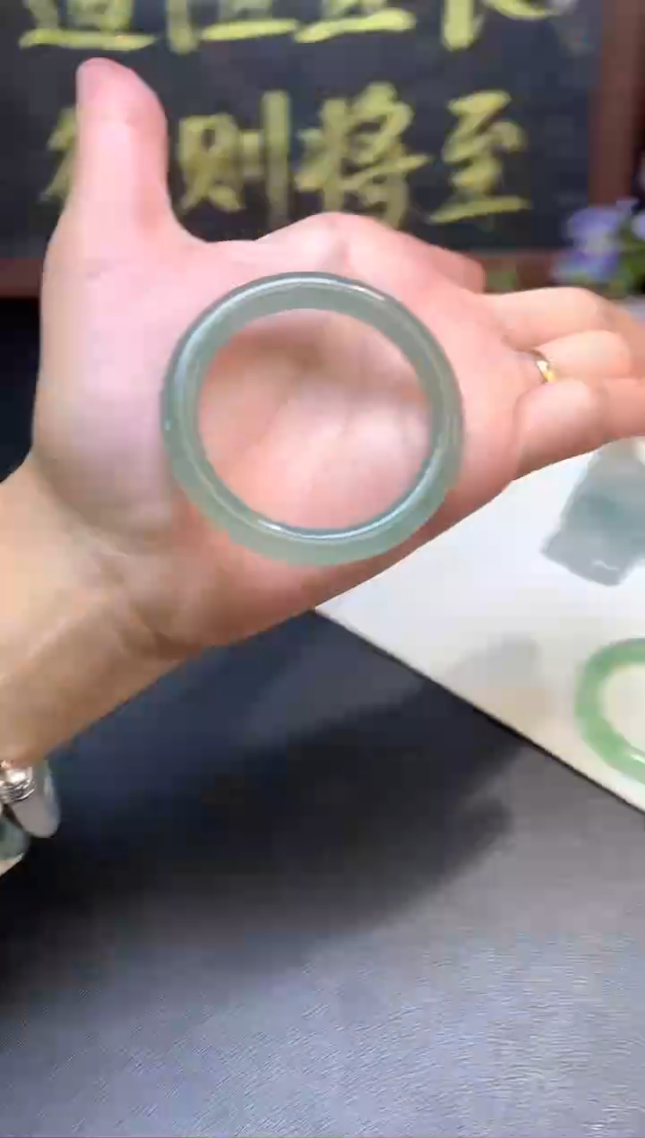 未镶嵌定制翡翠毛货