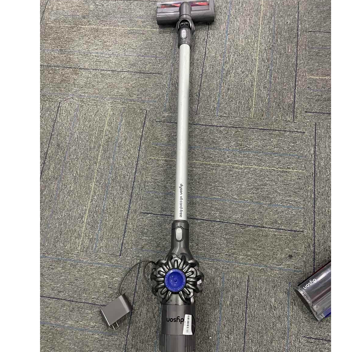 9新 dyson/戴森 【二手】武汉仓吸尘器v6轻微划痕功能完好
