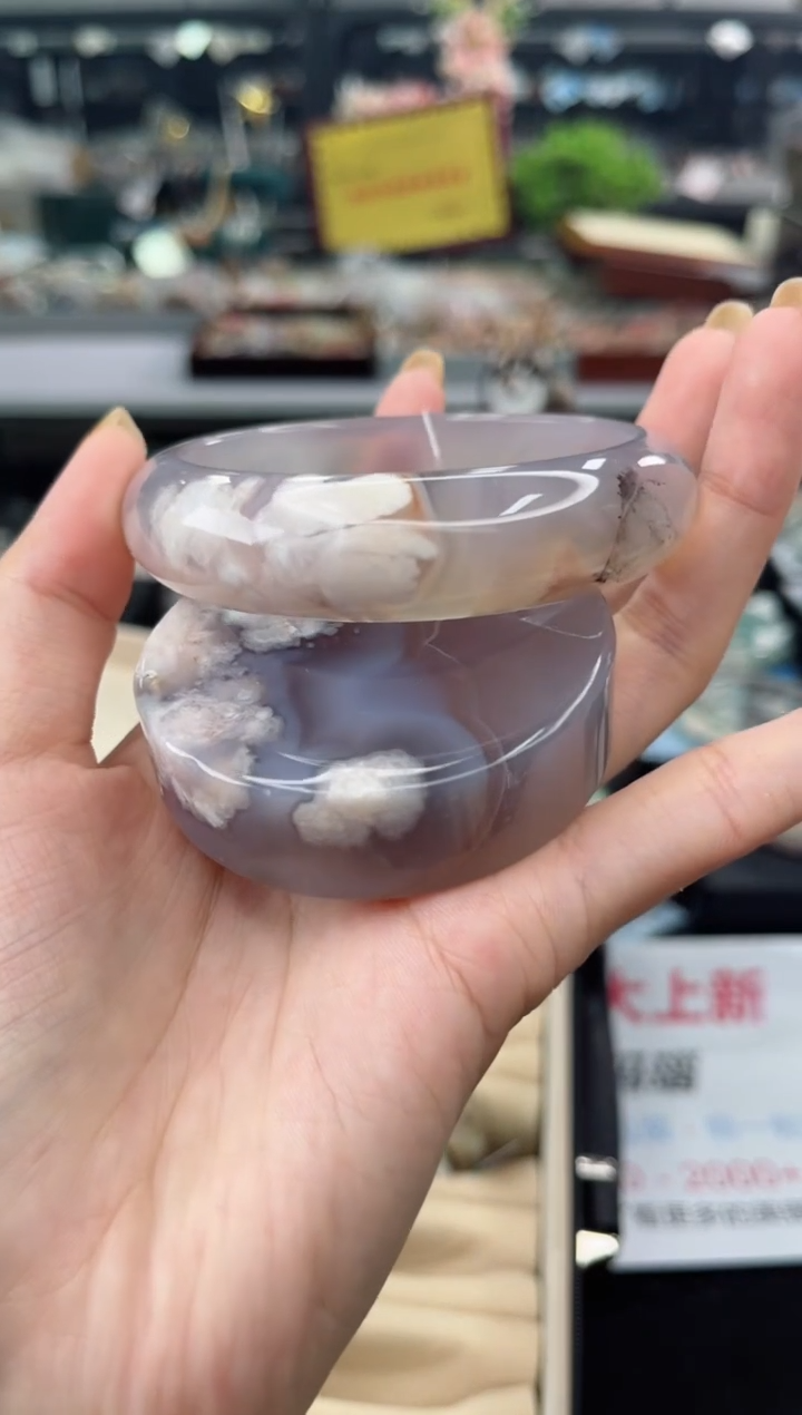 【闪购商品】石英质玉手镯未镶嵌61圈口（赠品镯心）3571500