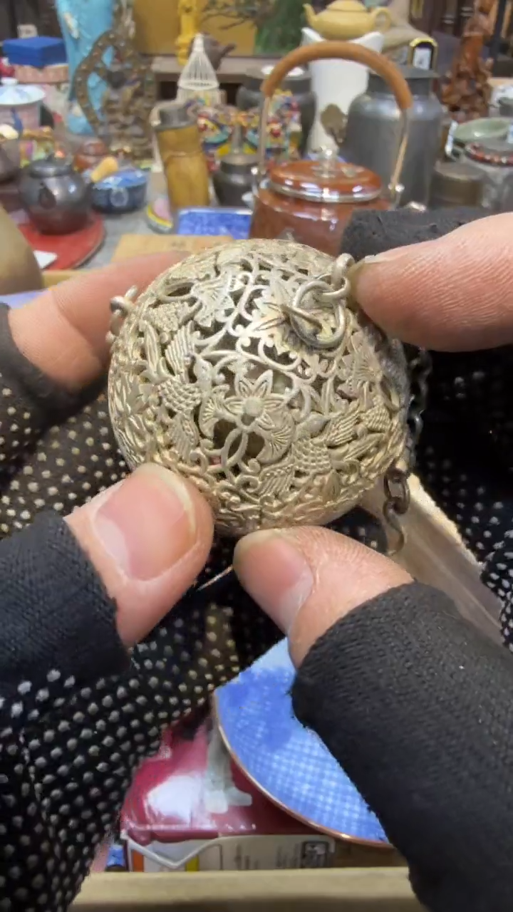 金属中古艺术工艺美术品